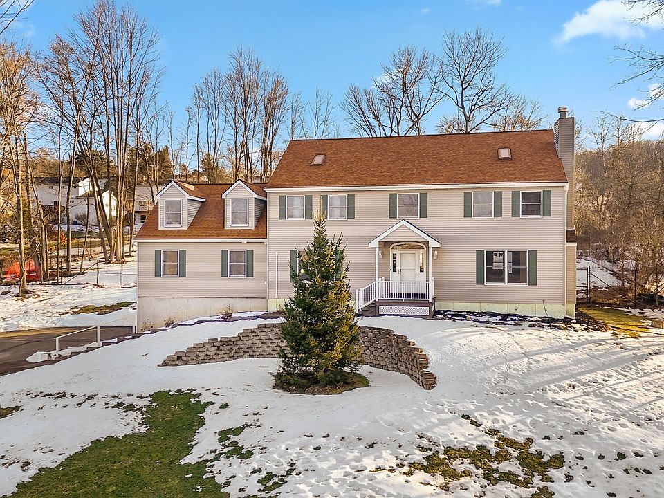 1st image of 4512 Radcliffe Blvd