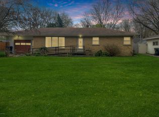 664 E 10th St, Holland, MI 49423