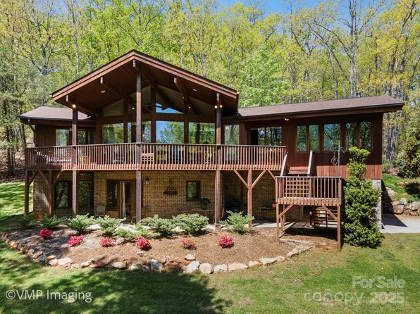 3605 Ridgetop Rd, Sherrills Ford, NC 28673