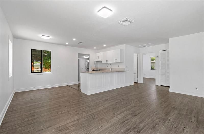 1st image of 641 Forest Hill Blvd