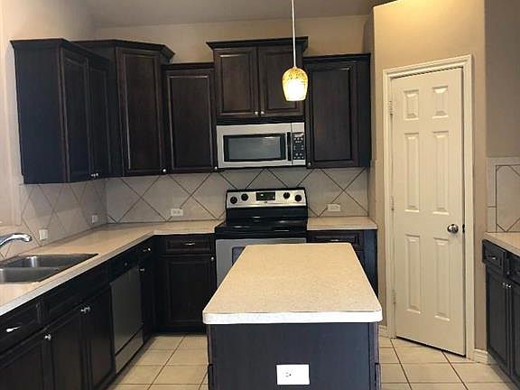 5th image of 2069 Meadow Park Dr