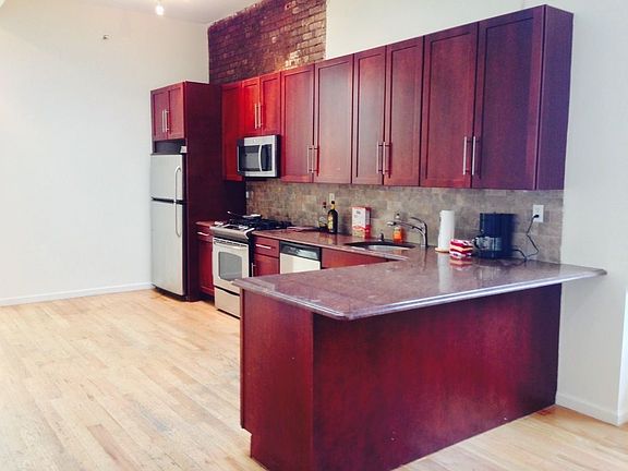 2nd image of 13 E 17th St APT 7