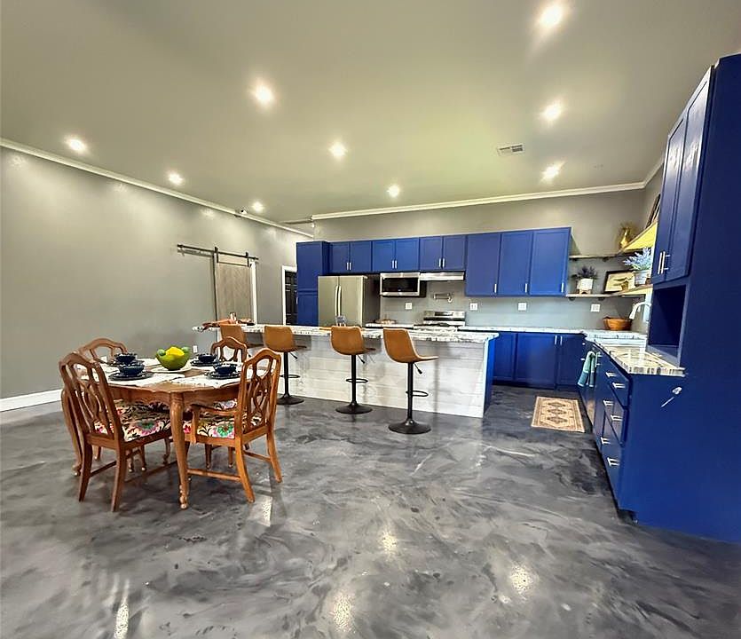 1st image of 27093 Country Rd #1442