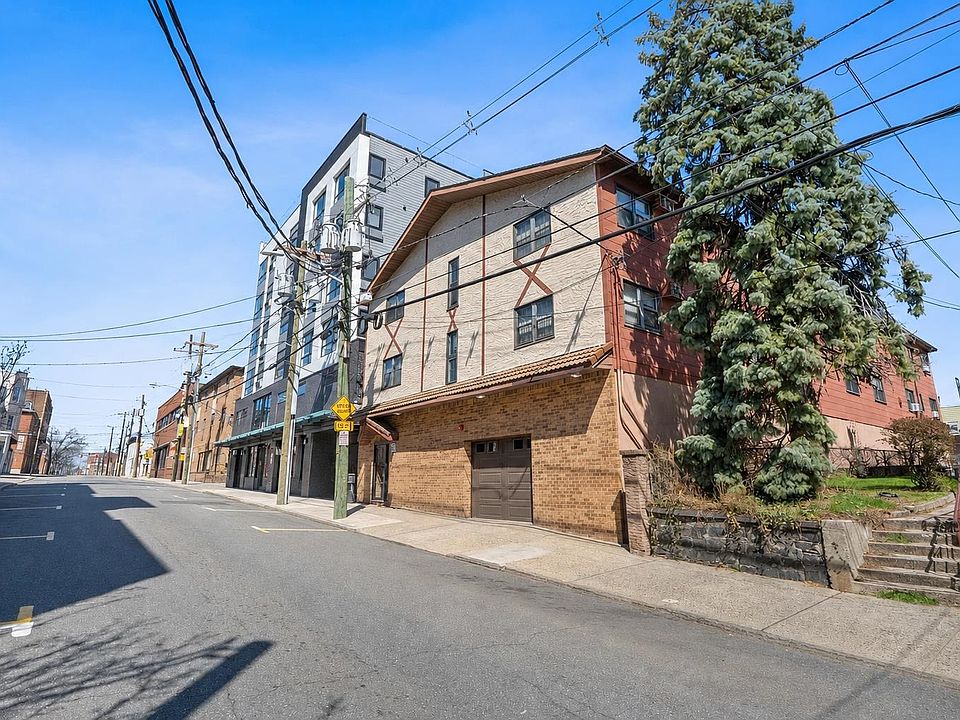 1st image of 56 68th St APT 3