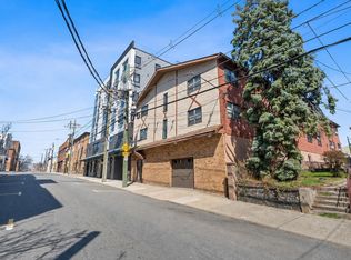 56 68th St APT 3, Guttenberg, NJ 07093