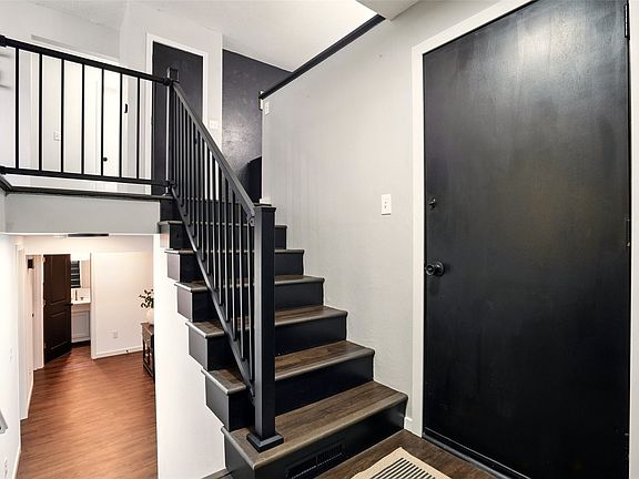 3rd image of 224 32nd St NW
