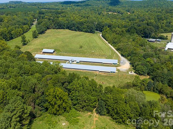 2nd image of 1706 Ross Wood Rd