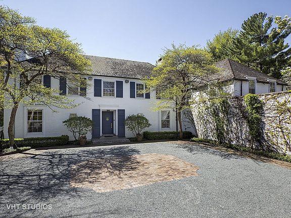 3rd image of 270 Cary Ave