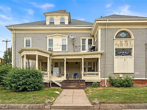 2nd image of 133 Cottage St
