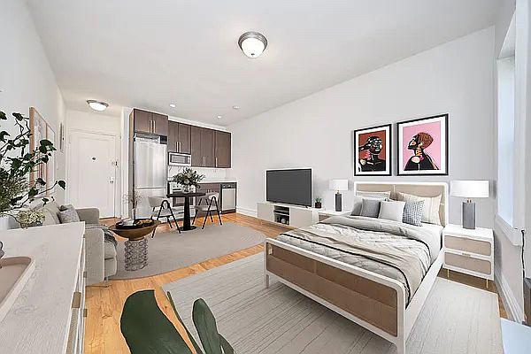 1st image of 120 E 4th St APT 1B