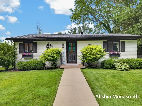16851 Carlson St, Spring Lake, MI 49456