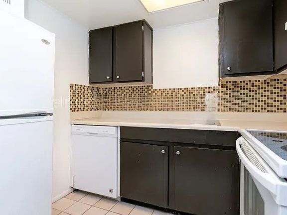 5th image of 3004 Parkway Blvd