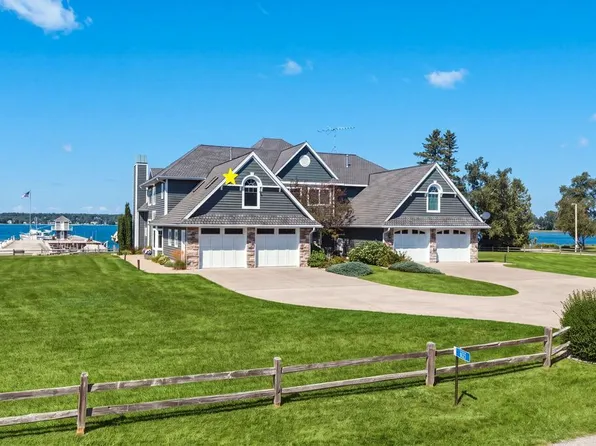 8121 Harbor Ln Unit 201, Baileys Harbor, WI 54202