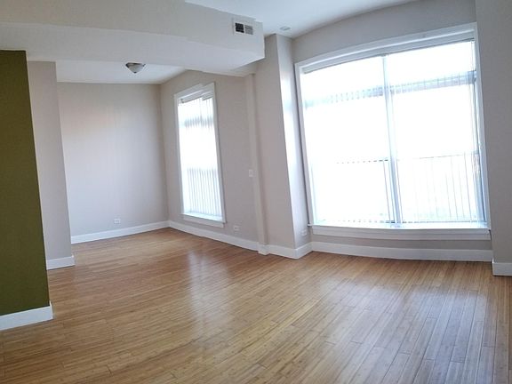 3rd image of 3021 W Jackson Blvd