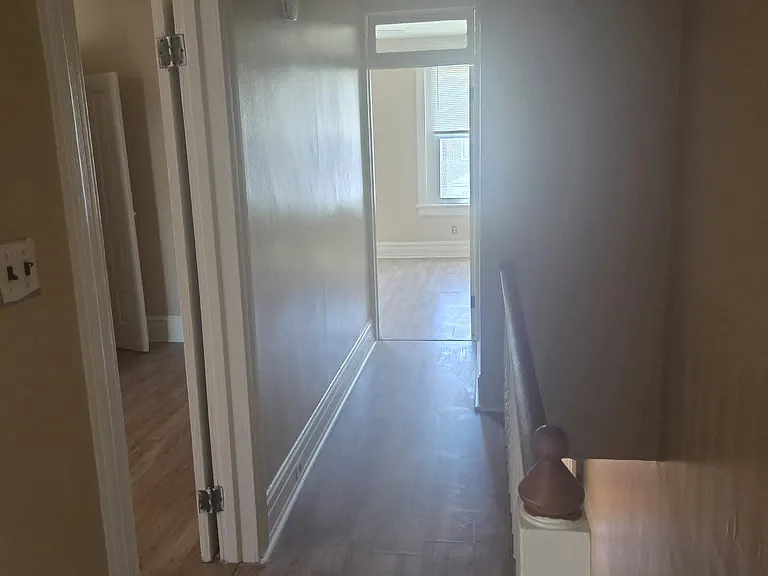 1007 Hyatt St — Photo 11