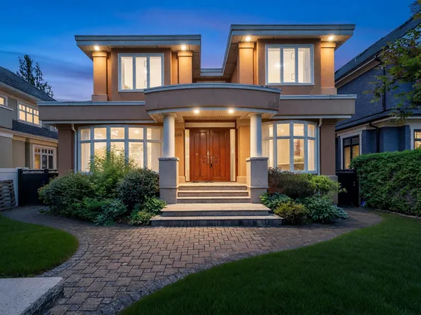 2498 W 22nd Ave, Vancouver, BC V6L 1M2