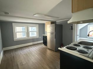 559 Grove St #3F, Irvington, NJ 07111