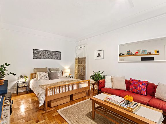 3rd image of 345 Montgomery St APT 2M