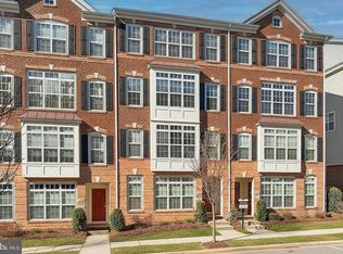 Lansdowne Town Center Condo, Leesburg, VA 20176