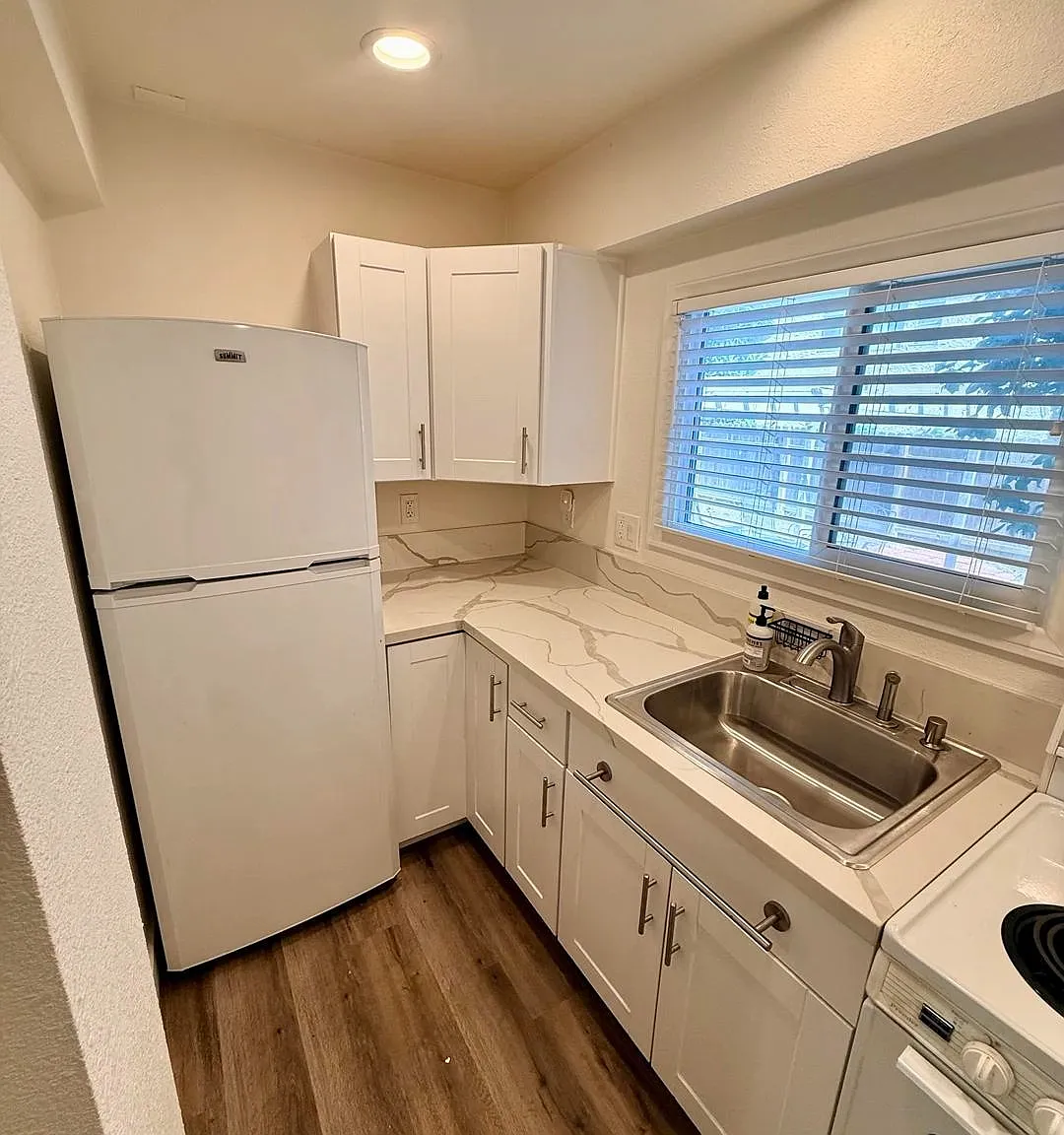 761-765 Walnut Avenue Long Beach CA 90813 — Photo 3