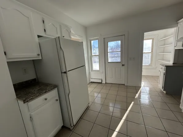 17-31 Jordan St, Adams, MA