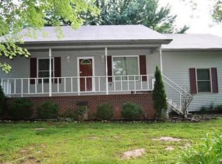 824 Colonial Dr, Benton, KY 42025