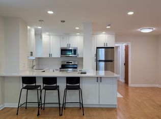 522 Greenwood St #GE, Evanston, IL 60201