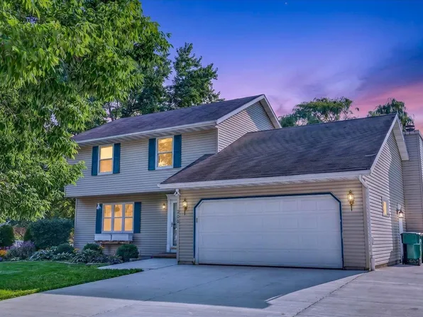 200 Dentaria Dr, Cottage Grove, WI 53527