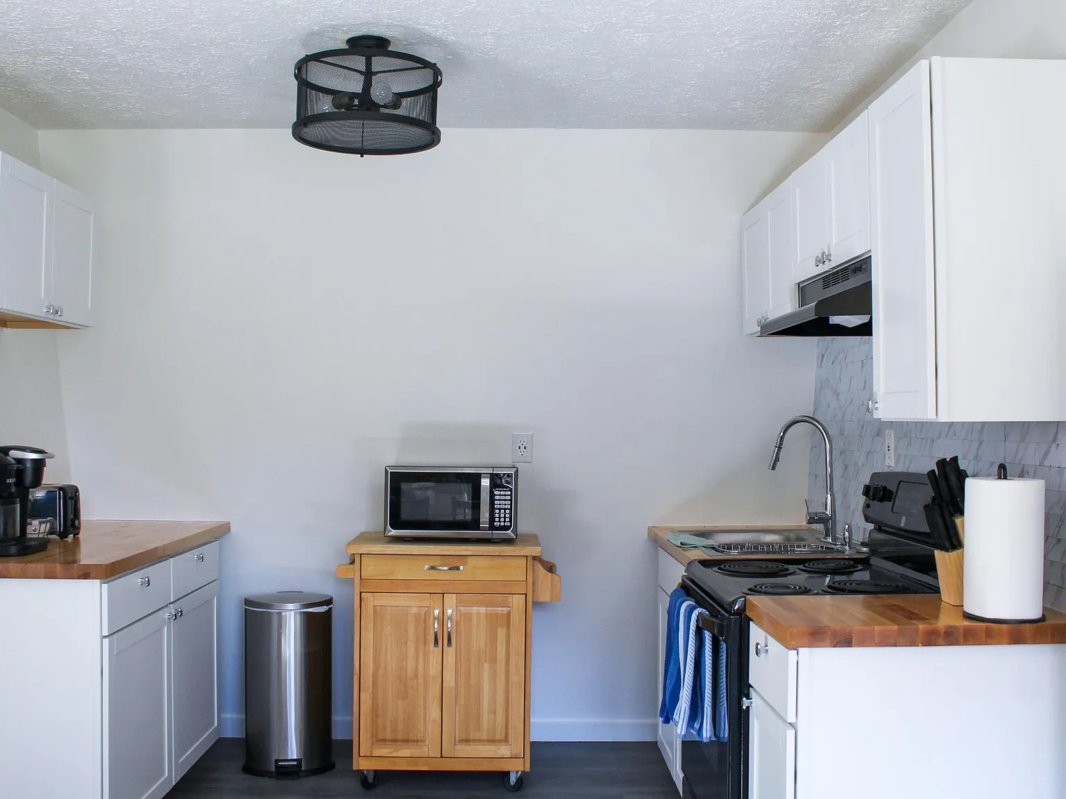 2 bed, 1271 sqft, $1,900 — Photo 4