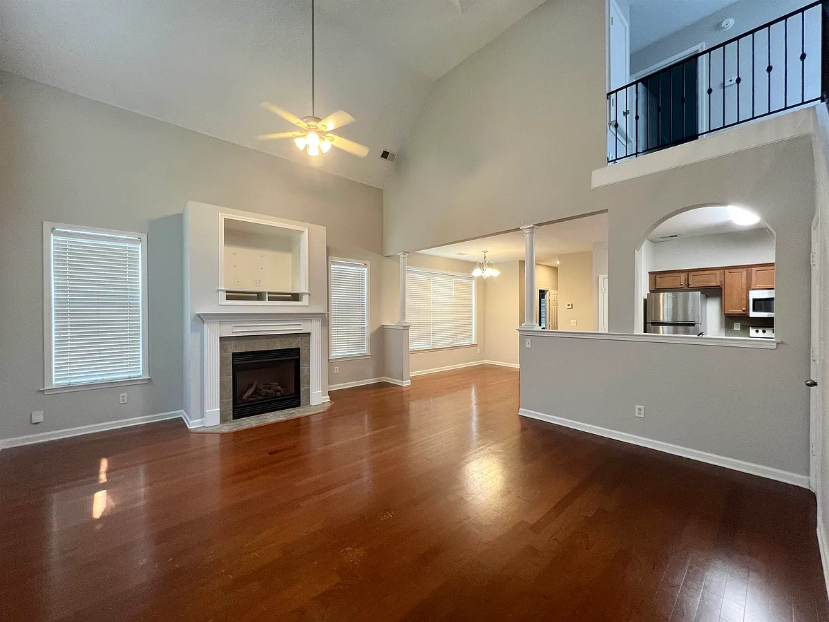 Building Photo - 154 Island Bluff Dr