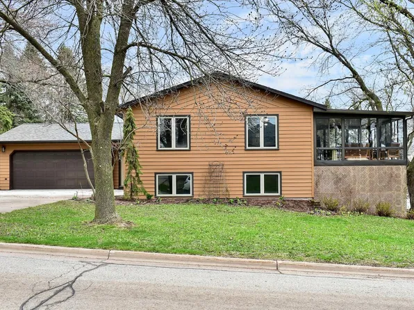 1416 Conrad Dr, Winona, MN 55987