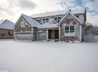 2924 Bauer Rd, North Aurora, IL 60542