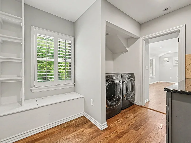 746 N Monaco Pkwy — Photo 29