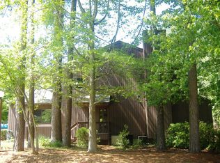 413 Fairoaks Cir, Chapel Hill, NC 27516
