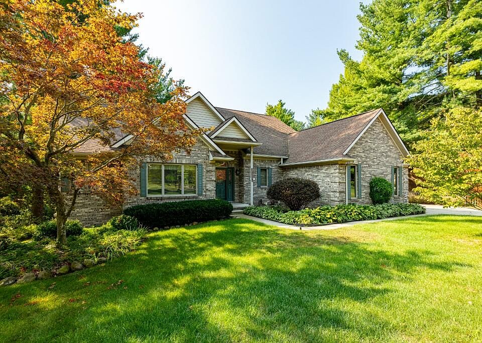 1st image of 5439 Pineview Dr