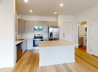 2700 E Overland Rd #H313, Meridian, ID 83642