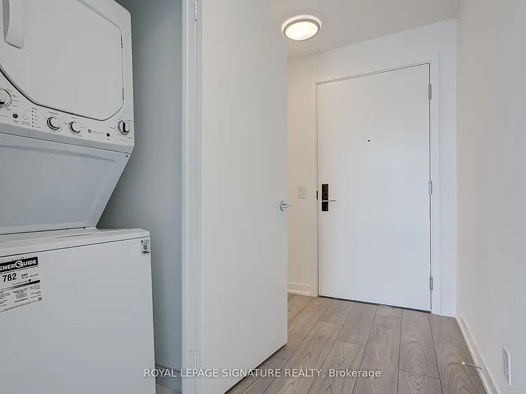 285 Dufferin St W #728 — Photo 15