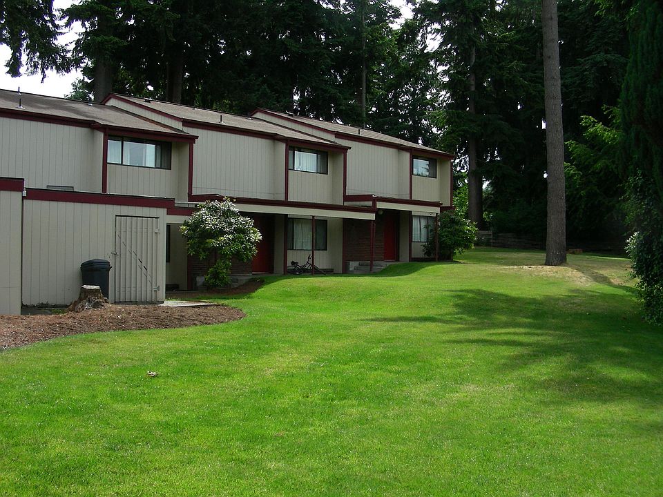 1st image of 1010 Midway Dr NE APT 9