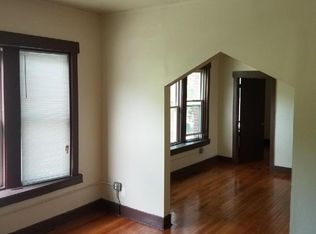 2707 E 78th St APT 2E, Chicago, IL 60649