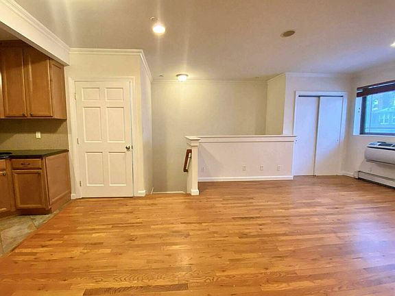 5th image of 29-16 Newtown Ave #1A