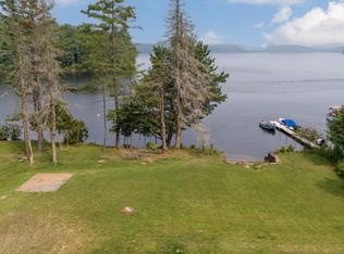 113 Brown Point Dr, Lake Pleasant, NY 12108