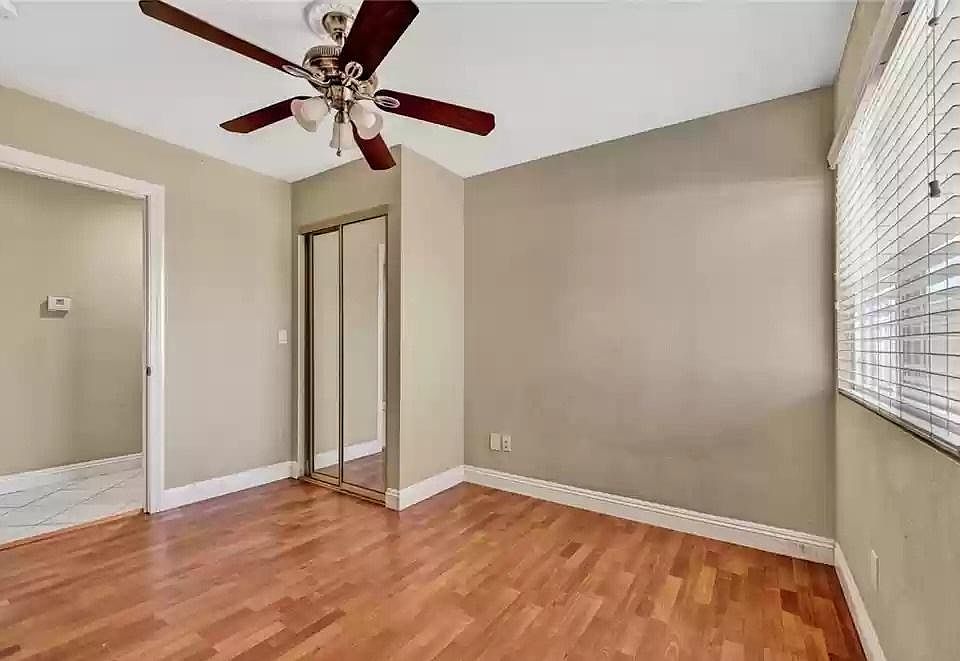 1st image of 443 Woodridge Dr