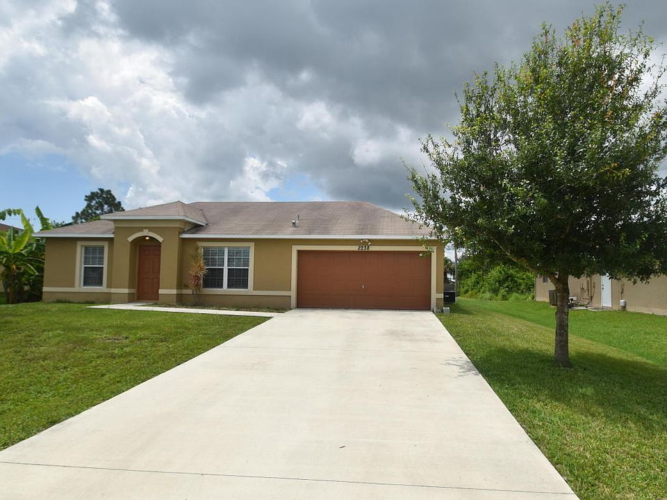 1st image of 2238 SE Longhorn Ave