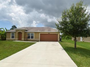 2238 SE Longhorn Ave, Port Saint Lucie, FL 34952