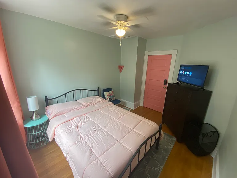 520 King George Ave SW — Photo 26