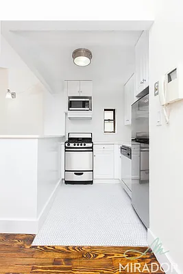 Rented by Mirador Real Estate | media 11