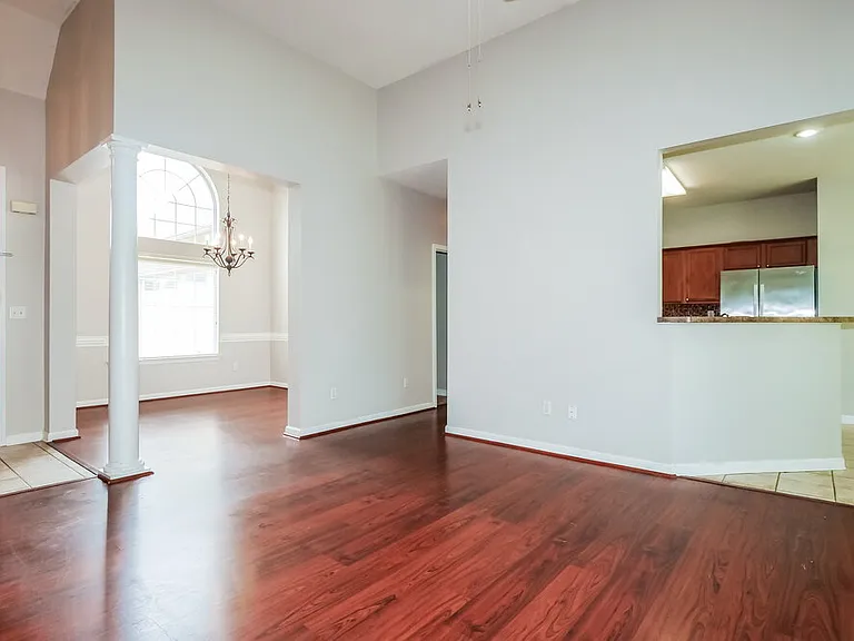 9555 Morning Shadow Dr — Photo 6