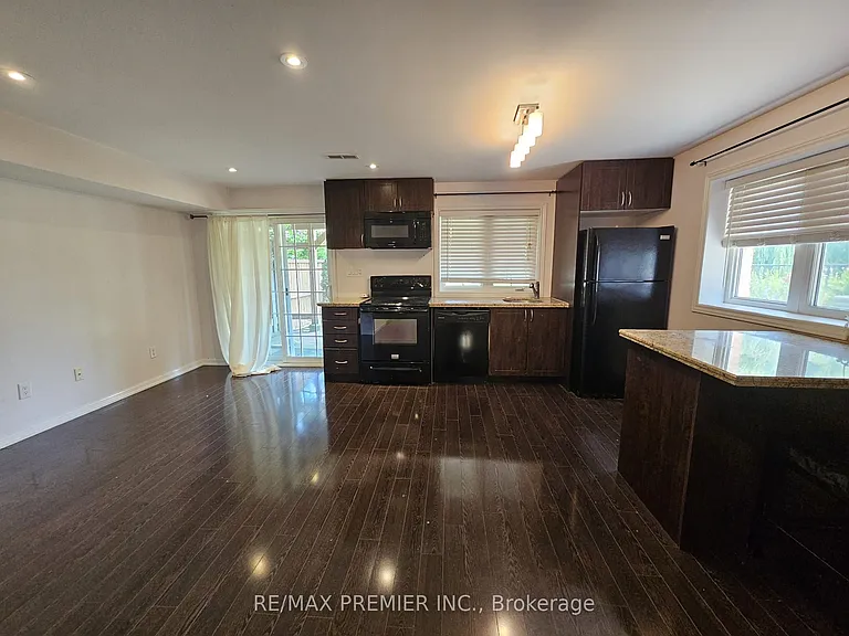 745 Farmstead Dr #12 — Photo 18