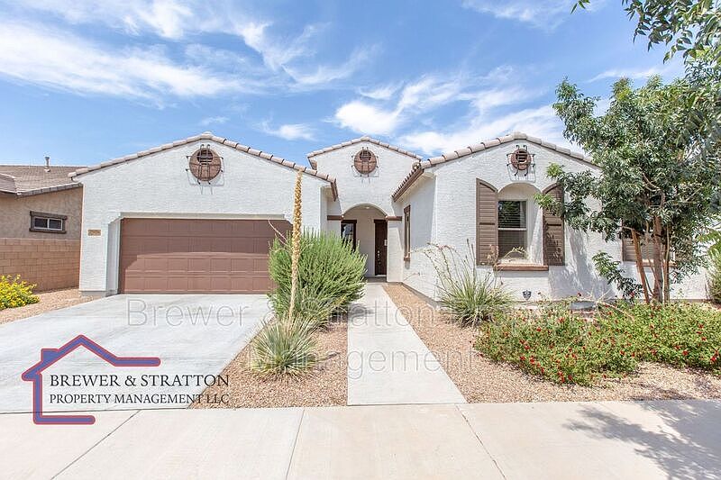 1st image of 22678 E Parkside Dr