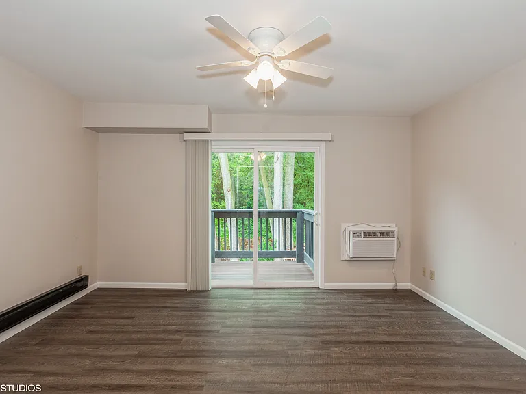843 N Gladstone Ave #1 — Photo 8
